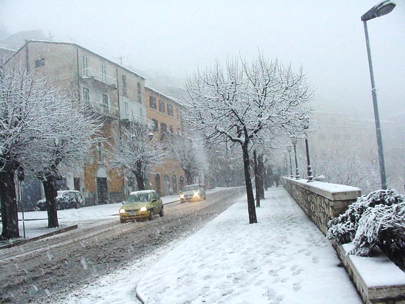 immagine notizia (ptn) Provincia, viabilità: torna dal 15 novembre l’obbligo degli pneumatici invernali o delle catene a bordo fino al 15 aprile