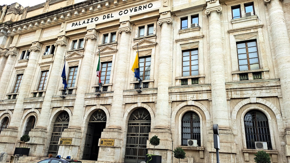 Immagine carousel $ {titolo}