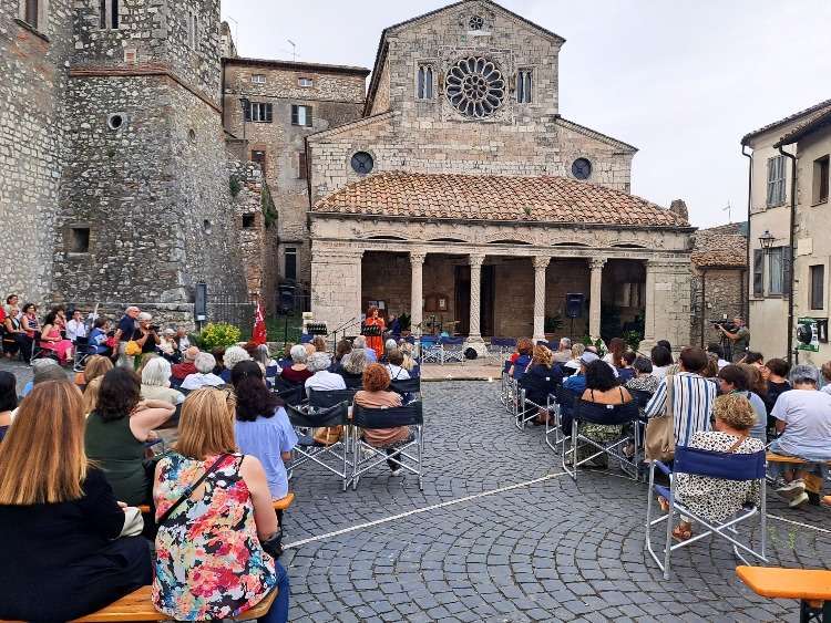 immagine notizia (ptn) Lugnano in Teverina, selezionati i finalisti del Premio Letterario: il 27 giugno la cerimonia di premiazione