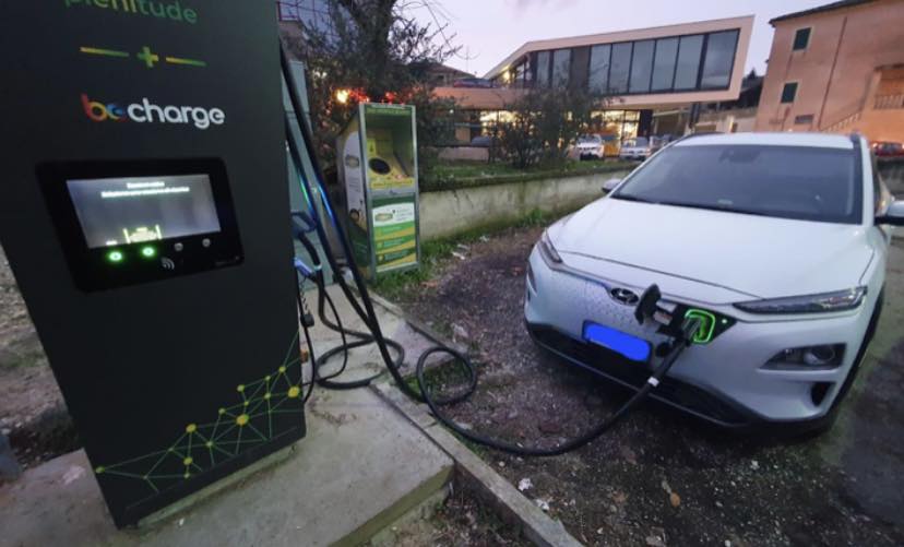 ricarica auto elettrica