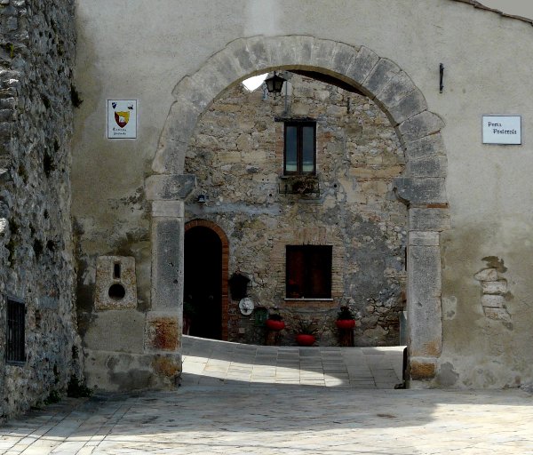 Porta Posterola