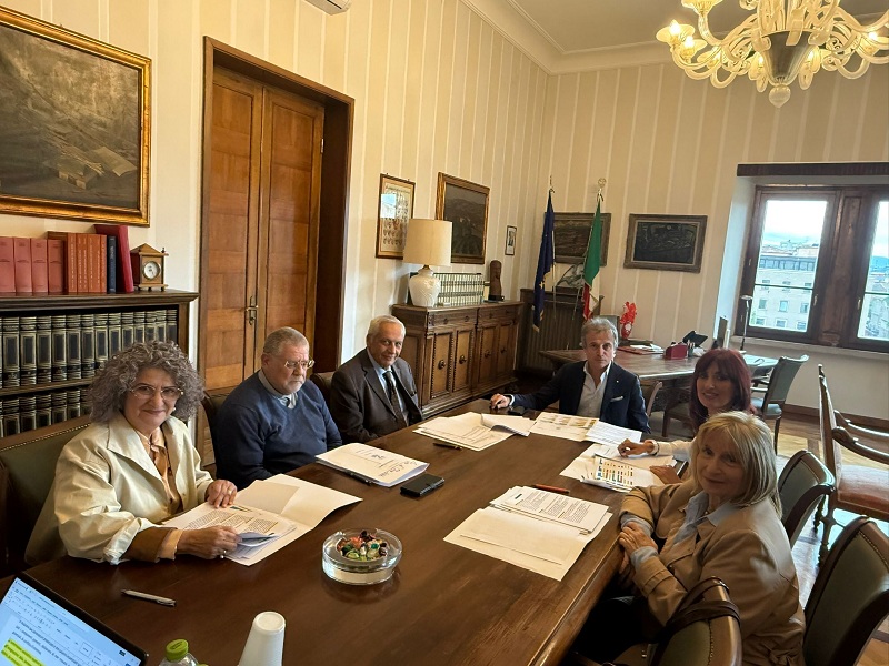 ape d'oro commissione 