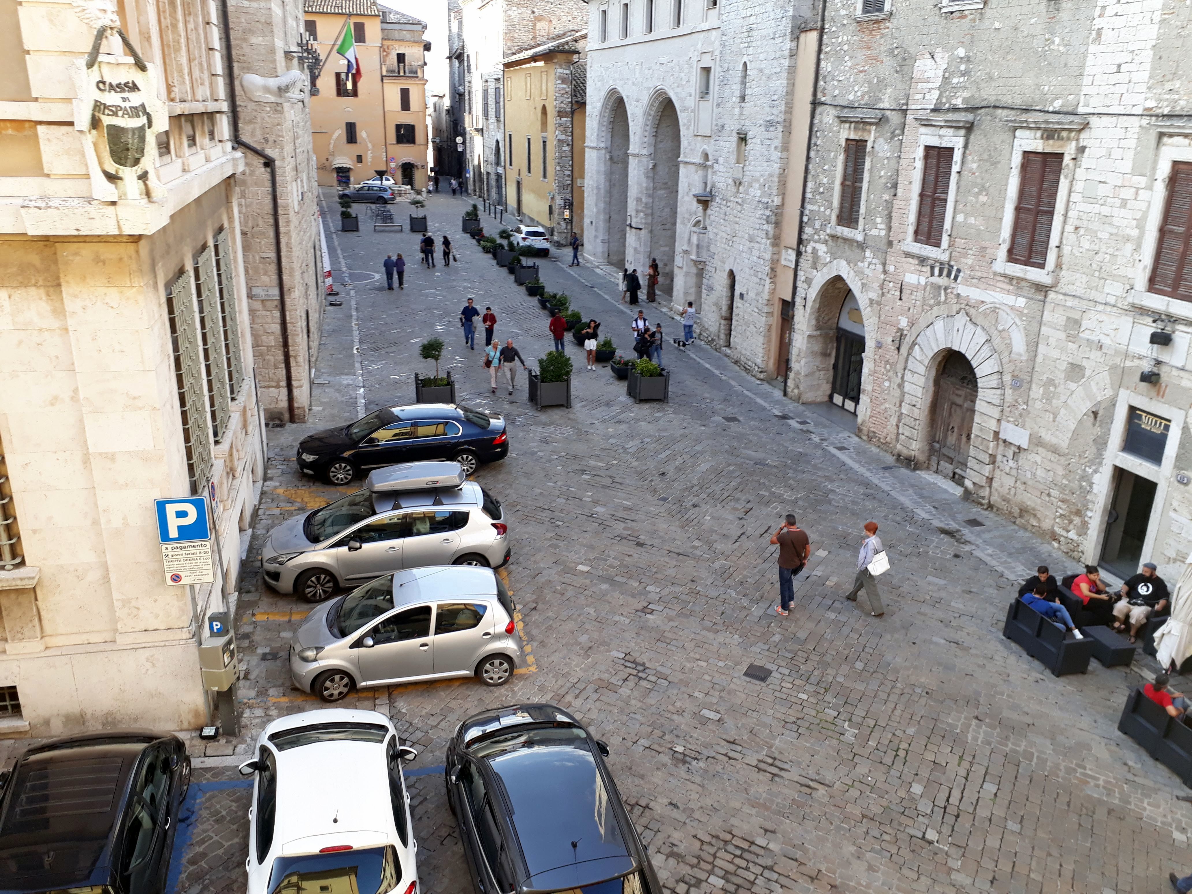 narni piazza dei priori